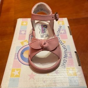 pink baby shoe’s